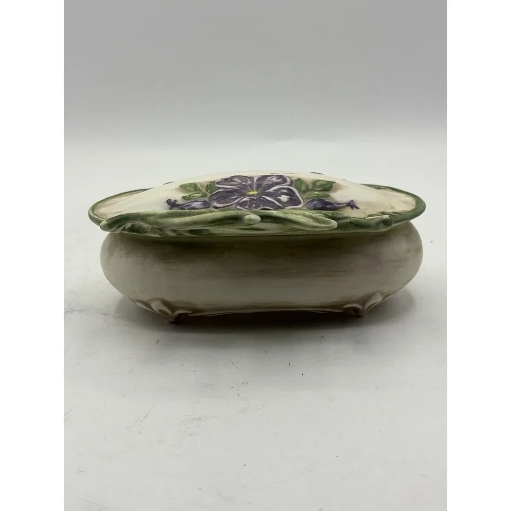 Vintage Art Nouveau Style Ceramic Covered Trinket‎ Box Floral Vanity Jewelry